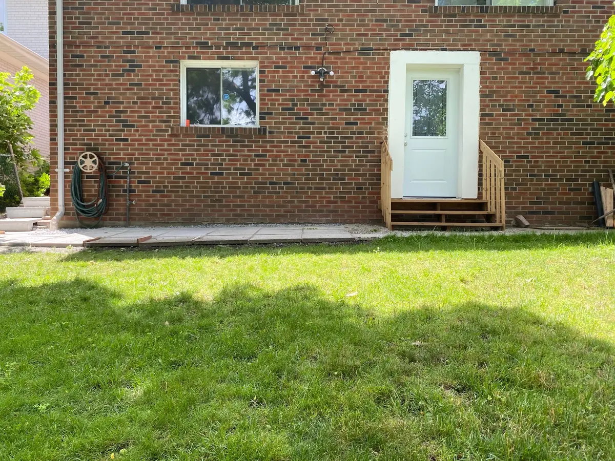 34 Argonne CRES #Bsmnt, Toronto C15, ON M2K 2K1