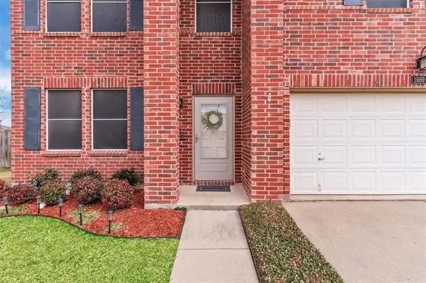 1989 Lariat Drive, Fort Worth, TX 76247