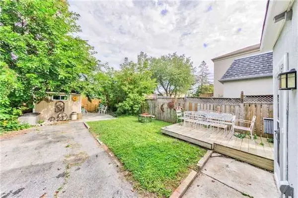 220 Holborne AVE #Lower, Toronto E03, ON M4C 2R9