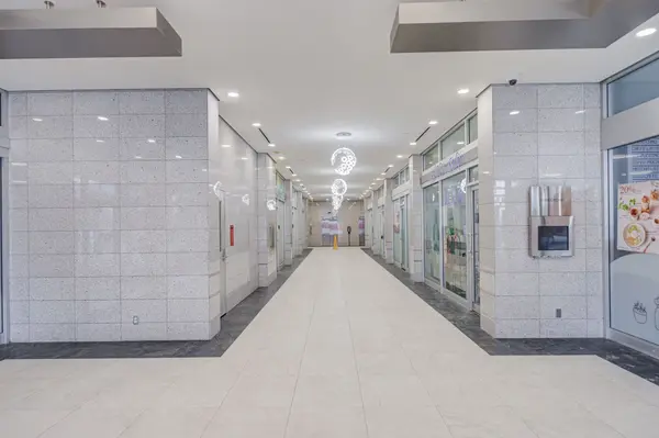 3601 Highway 7 N/A E #303, Markham, ON L3R 0M3