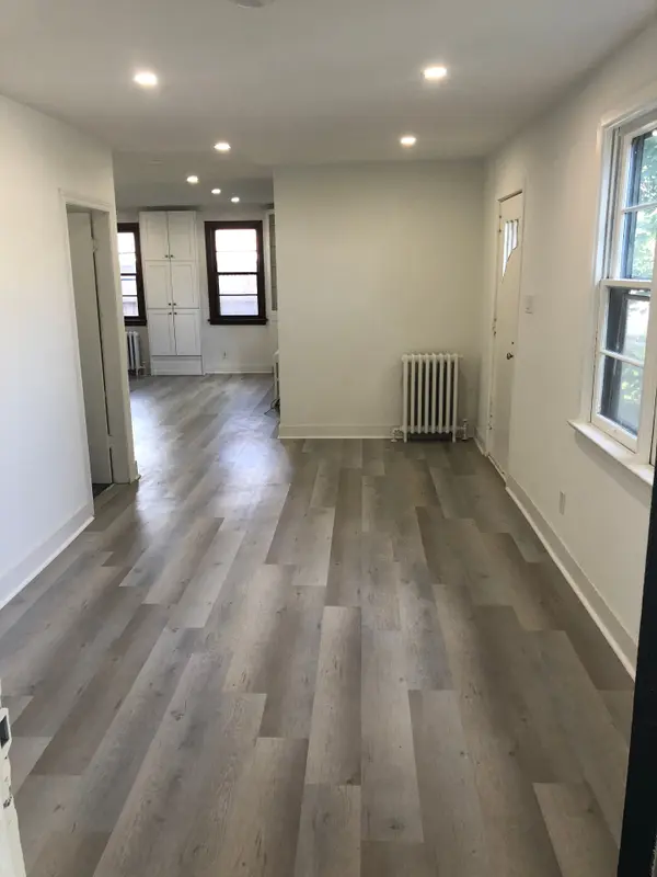 34 Cundles RD E, Barrie, ON L4M 2Z5