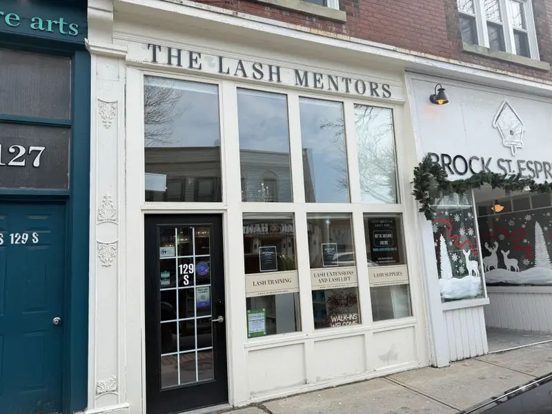 129 Brock ST S, Whitby, ON L1N 4J9