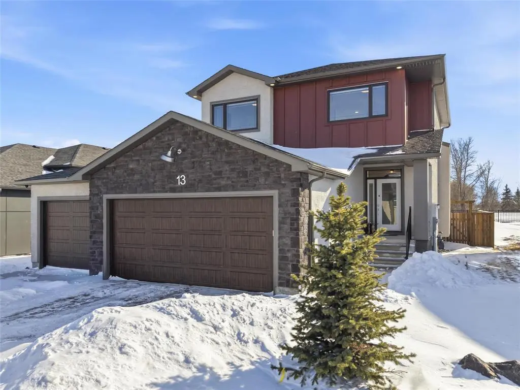 13 Chimney Swift WAY, St Adolphe, MB R5A 0B6