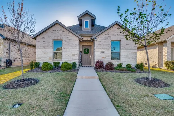 109 Foreman Drive, Midlothian, TX 76065