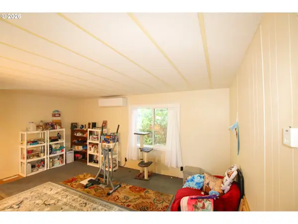 1600 RHODODENDRON DR #214, Florence, OR 97439