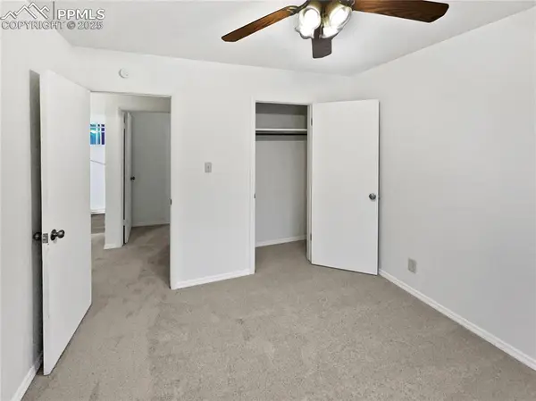 2127 Saranac DR, Colorado Springs, CO 80910