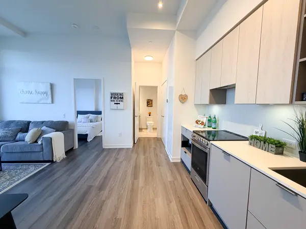 3883 Quartz RD #2505, Mississauga, ON L5B 0M4