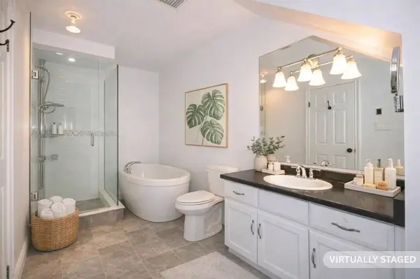 360 Waterloo AVE #107, Guelph, ON N1H 7Y3