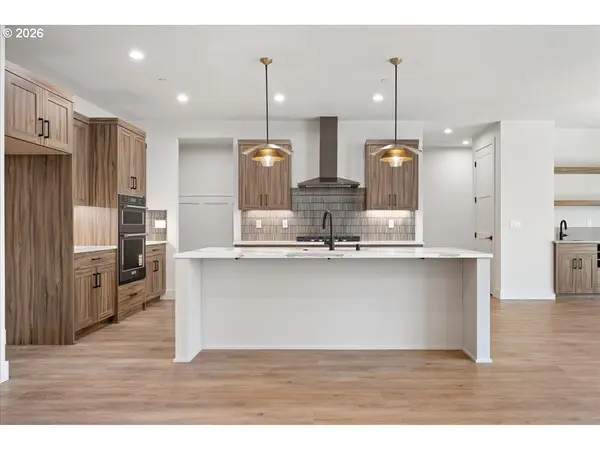 16803 NE 38TH AVE, Vancouver, WA 98686