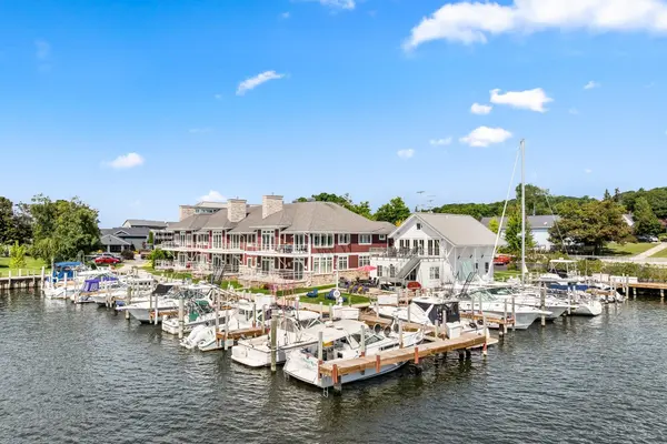 14 S Second ST, Frankfort, MI 49635