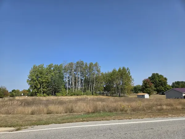 1001 El Camino Grande, Lake Isabella, MI 48893