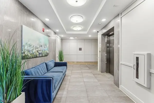 4 Vanderbilt Blvd #408, Florham Park Boro, NJ 07932