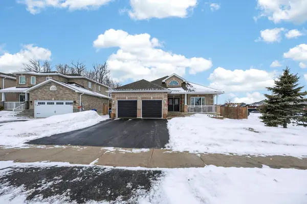 16 Sheppard DR, Tay, ON L0K 2A0