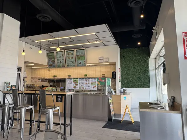 330 Dundas ST E, Oakville, ON L6H 6Z9