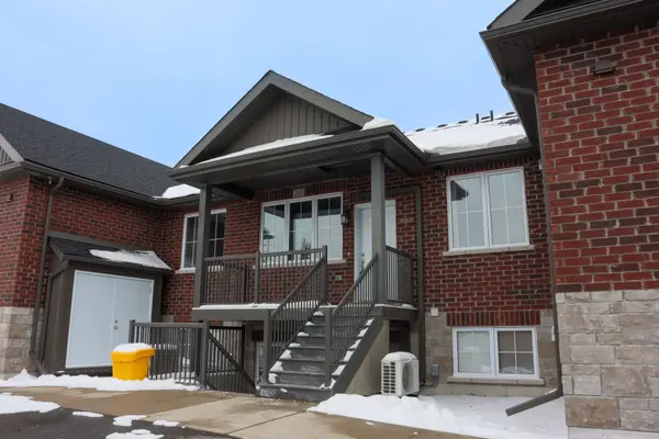 15 Arthur ST #203, Cramahe, ON K0K 1S0