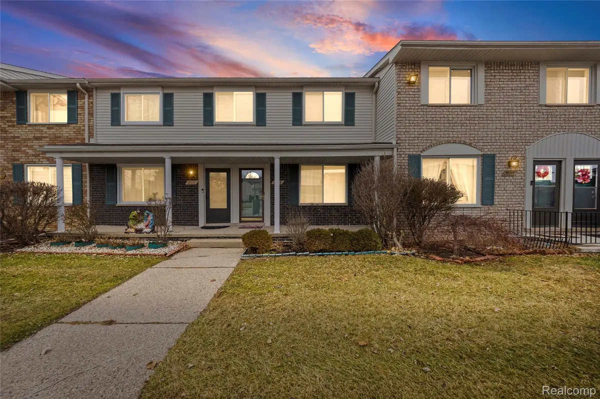38113 Lordstown DR #43, Sterling Heights, MI 48312