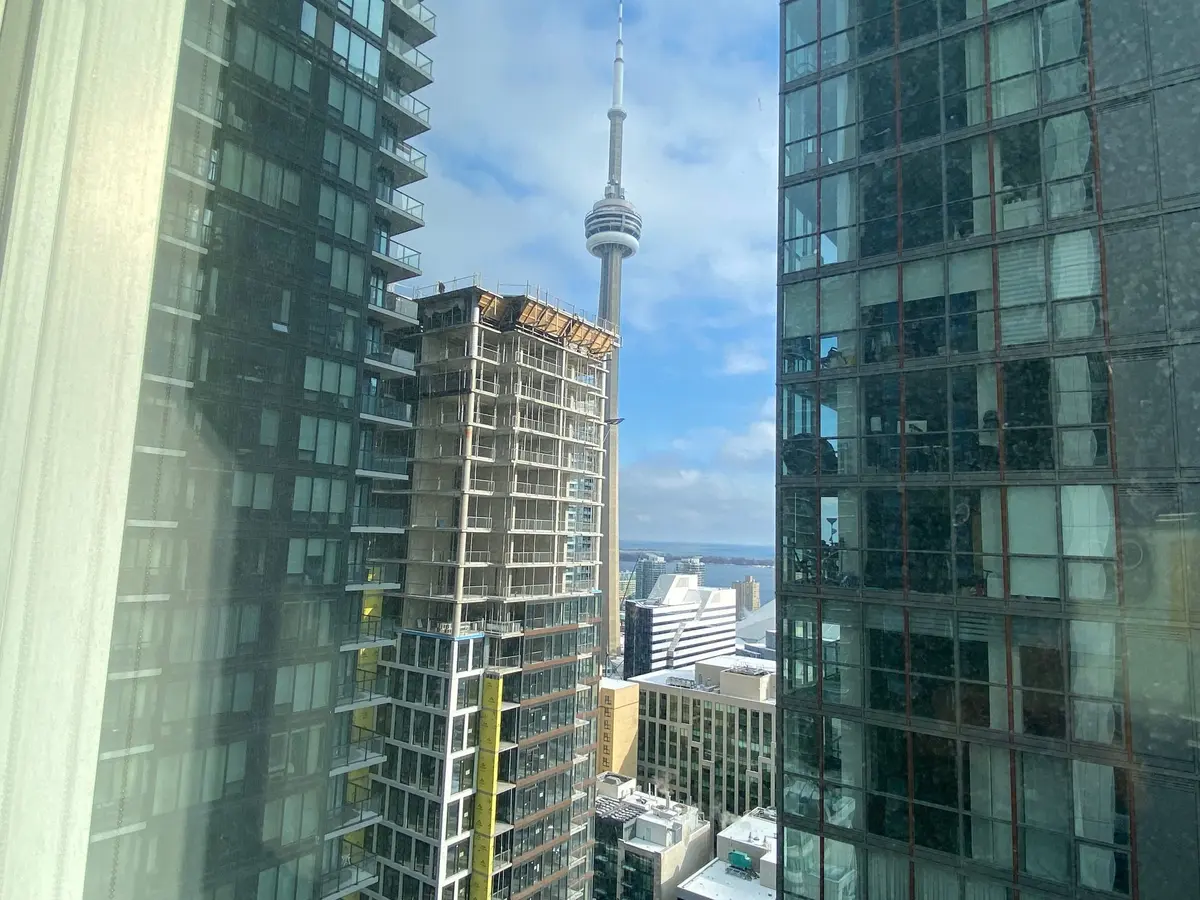 357 King ST W #2909, Toronto C01, ON M5V 1K1