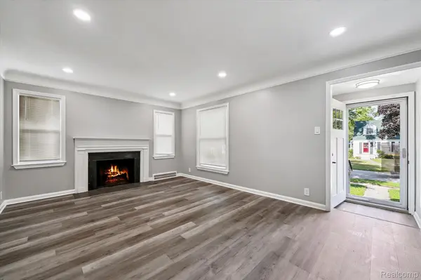 18902 Westmore ST, Livonia, MI 48152