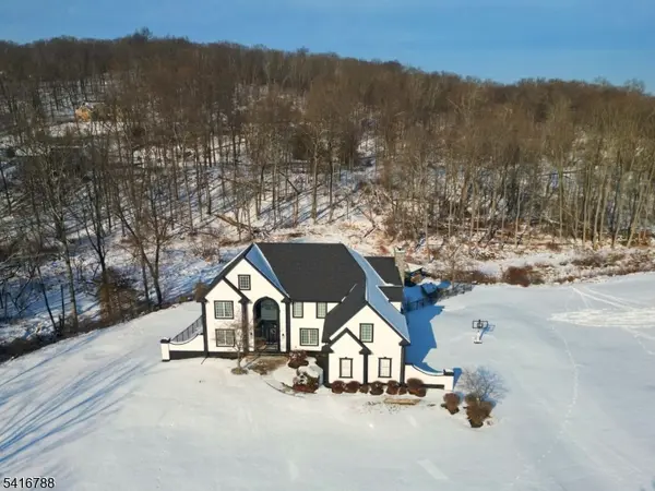 99 Lambert Drive, Sparta Twp., NJ 07871