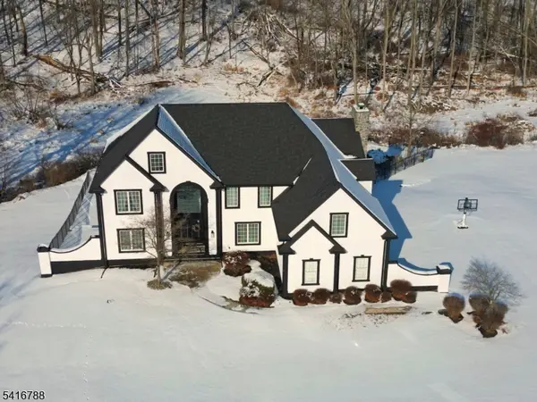 99 Lambert Drive, Sparta Twp., NJ 07871