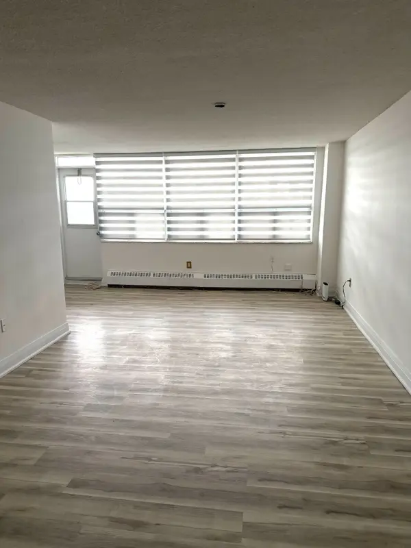 270 Palmdale DR #1503, Toronto E05, ON M1T 3N8