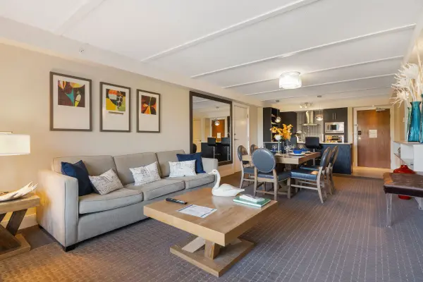 9 Harbour ST E #3109-3111, Collingwood, ON L9Y 5B5