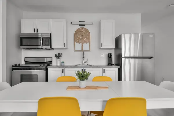 4595 Queen ST #1, Niagara Falls, ON L2E 2L7