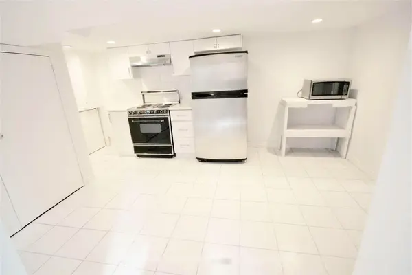 112 Leland ST #Bsmt Room, Hamilton, ON L8S 3A2