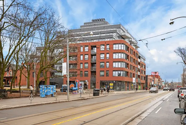 5 Lakeview AVE #222, Toronto C01, ON M6J 0H3