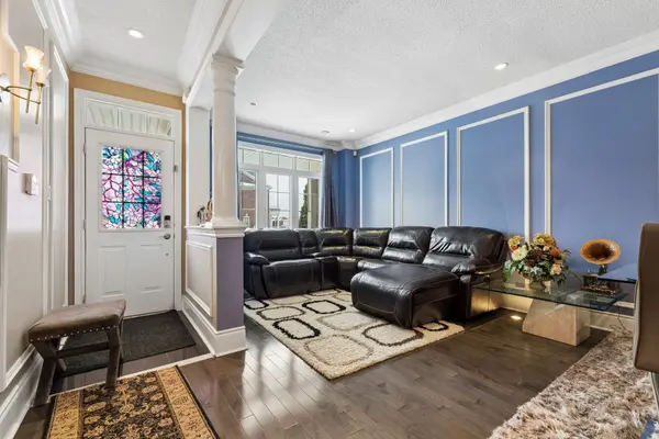 616 Fleetwood DR, Oshawa, ON L1K 0A2