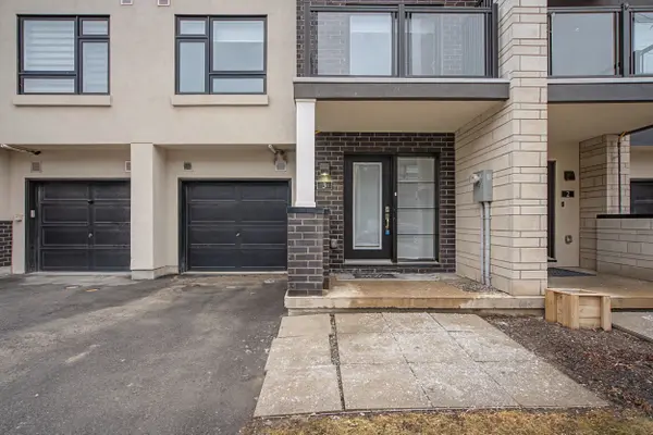 1121 Cooke BLVD #3, Burlington, ON L7T 0C4