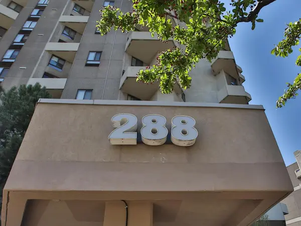 288 Mill RD #F19, Toronto W08, ON M9C 4X7