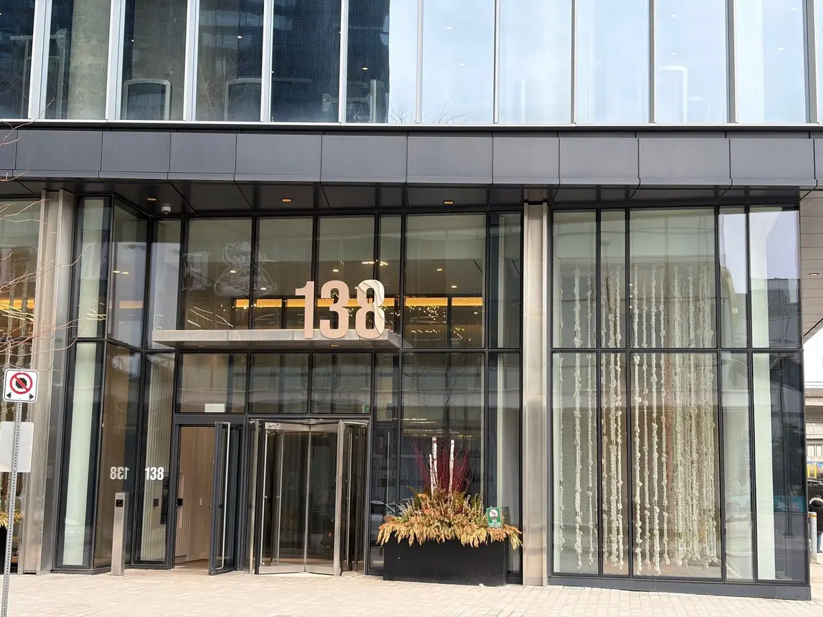 138 Downes ST #1905, Toronto C08, ON M5E 0E4
