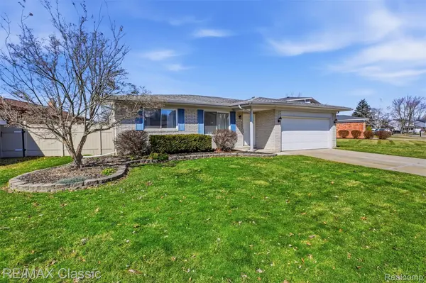 2428 Cabot ST, Canton Charter Township, MI 48188