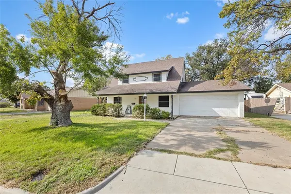 706 Commerce Street, Euless, TX 76040