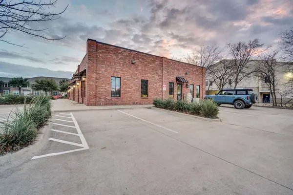 203 George Hopper Road #400, Midlothian, TX 76065