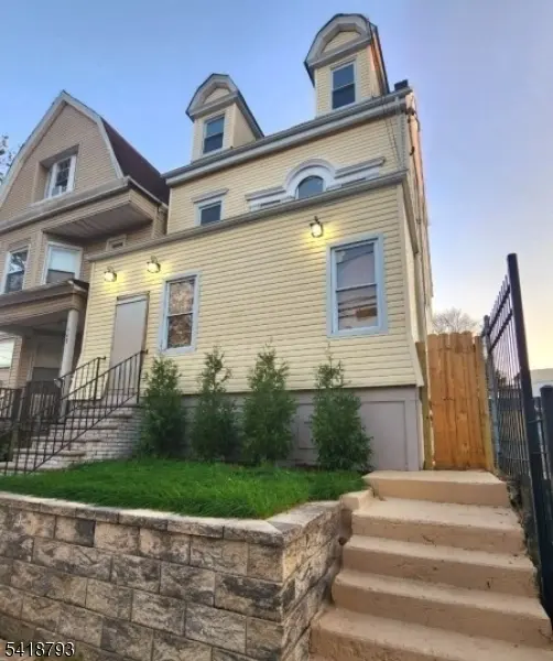 350 13Th Ave, Newark City, NJ 07103