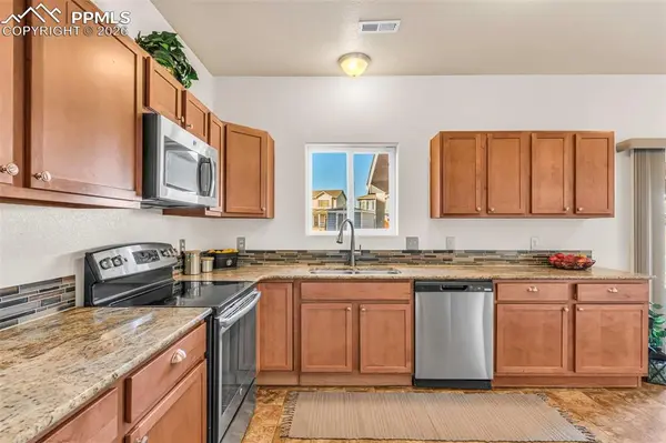 917 Silverqueen RD, Pueblo, CO 81008