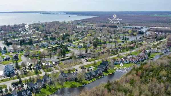 51 Laguna Pkwy #9, Ramara, ON L0K 1B0