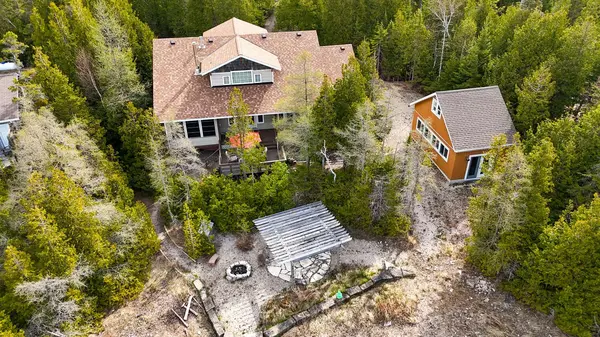 205 Eagle RD, Northern Bruce Peninsula, ON N0H 2R0