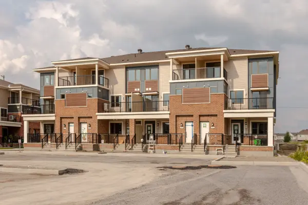 292 Zenith Private, Barrhaven, ON K2J 6N2