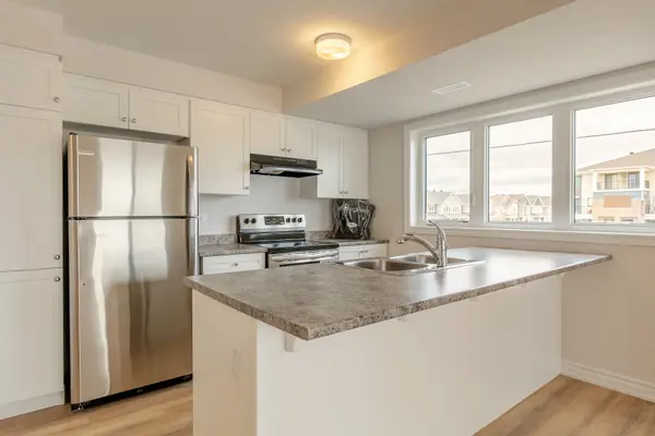 292 Zenith Private, Barrhaven, ON K2J 6N2