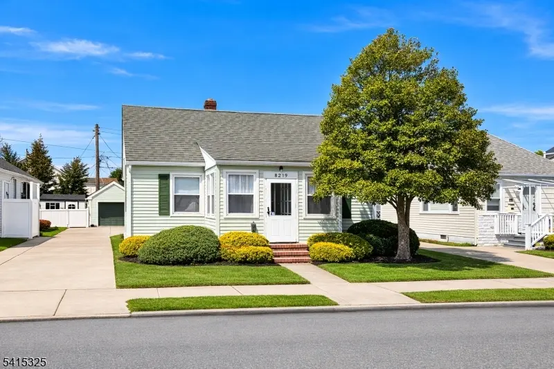 8219 Fulton Ave, Margate City, NJ 08402
