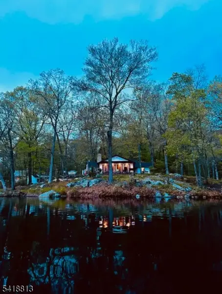 6 Landone Trl, Byram Twp., NJ 07821