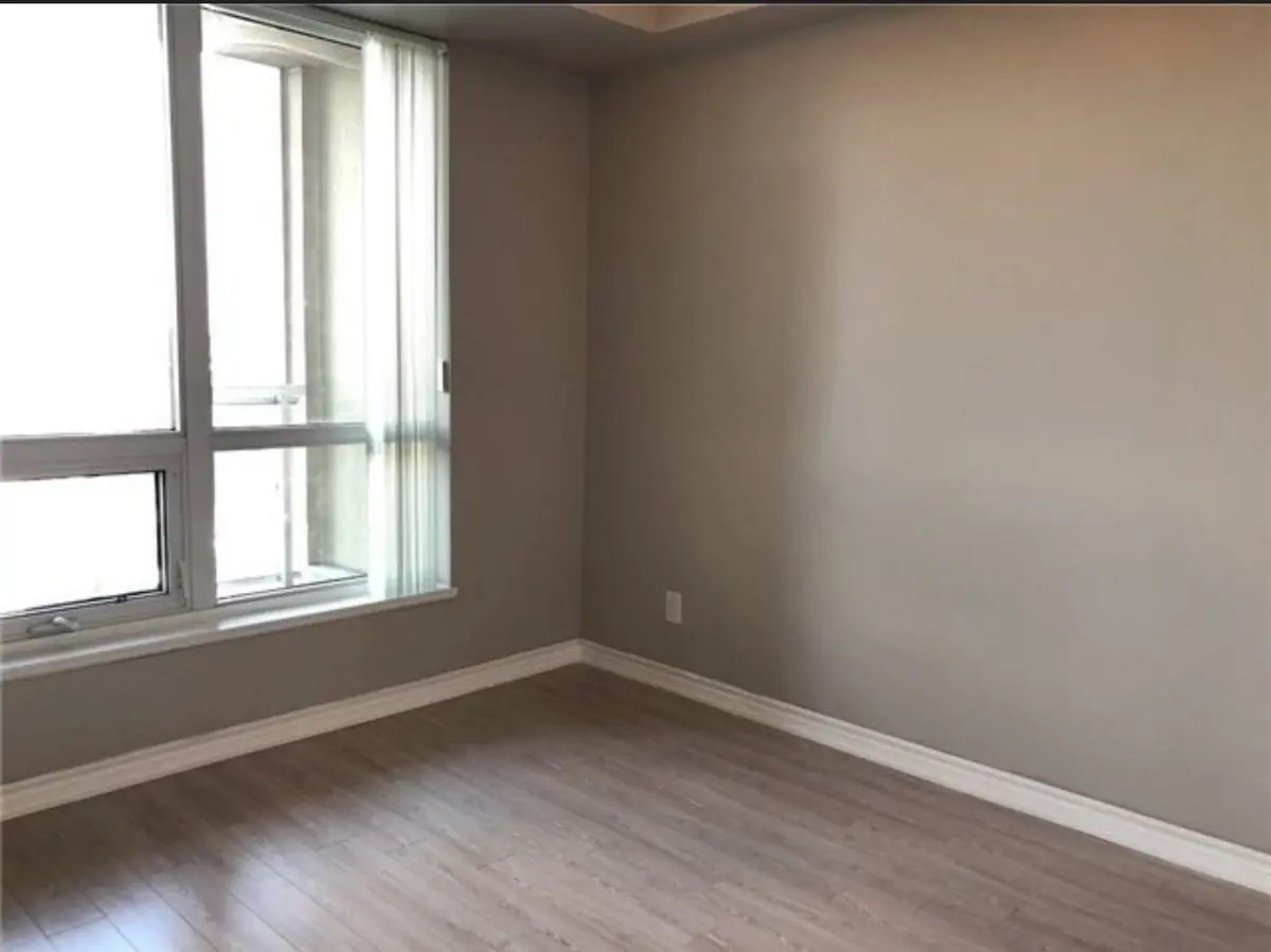 8323 Kennedy RD #505, Markham, ON L3R 1J5