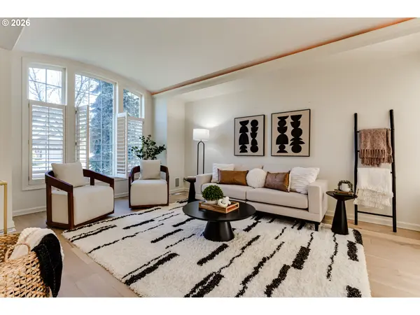 3858 MIRROR POND WAY, Eugene, OR 97408