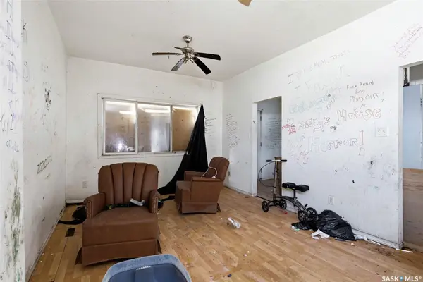 1757 Montreal STREET, Regina, SK S4P 1K8