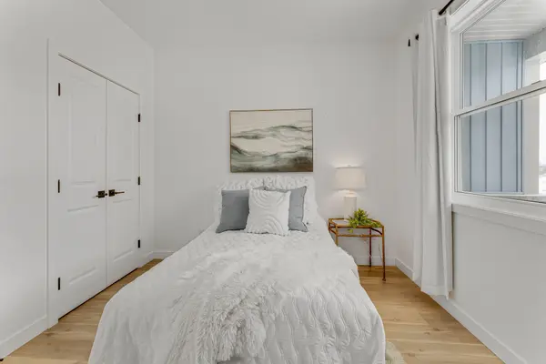 16 SILVER CREEK RD, Huron East, ON N0K 1W0