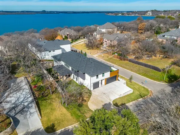 6301 Tiffany Oaks Lane, Arlington, TX 76016