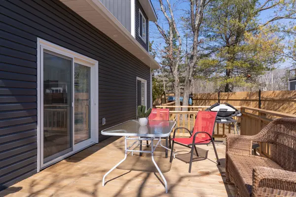 26 Macey Bay RD, Georgian Bay, ON L0K 1S0